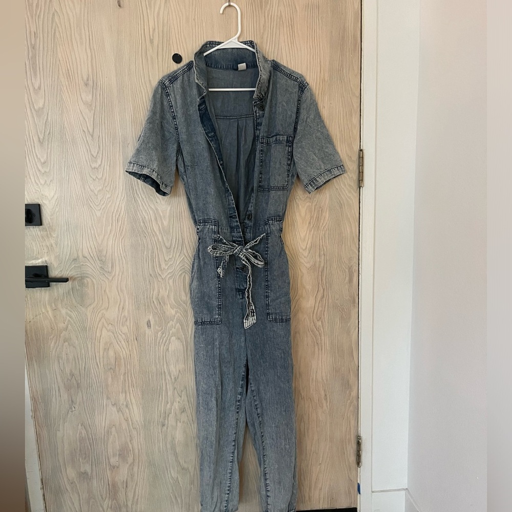 short sleeve denim jumpsuit size 8